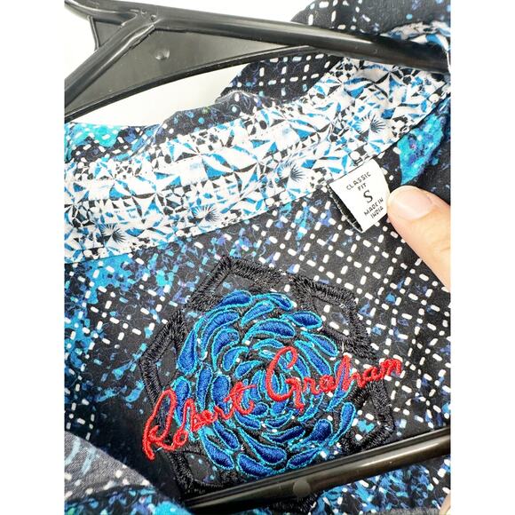 Robert Graham Baccus Geo Print Blue Classic Fit Button Up Dress Shirt Size Small - Picture 4 of 6